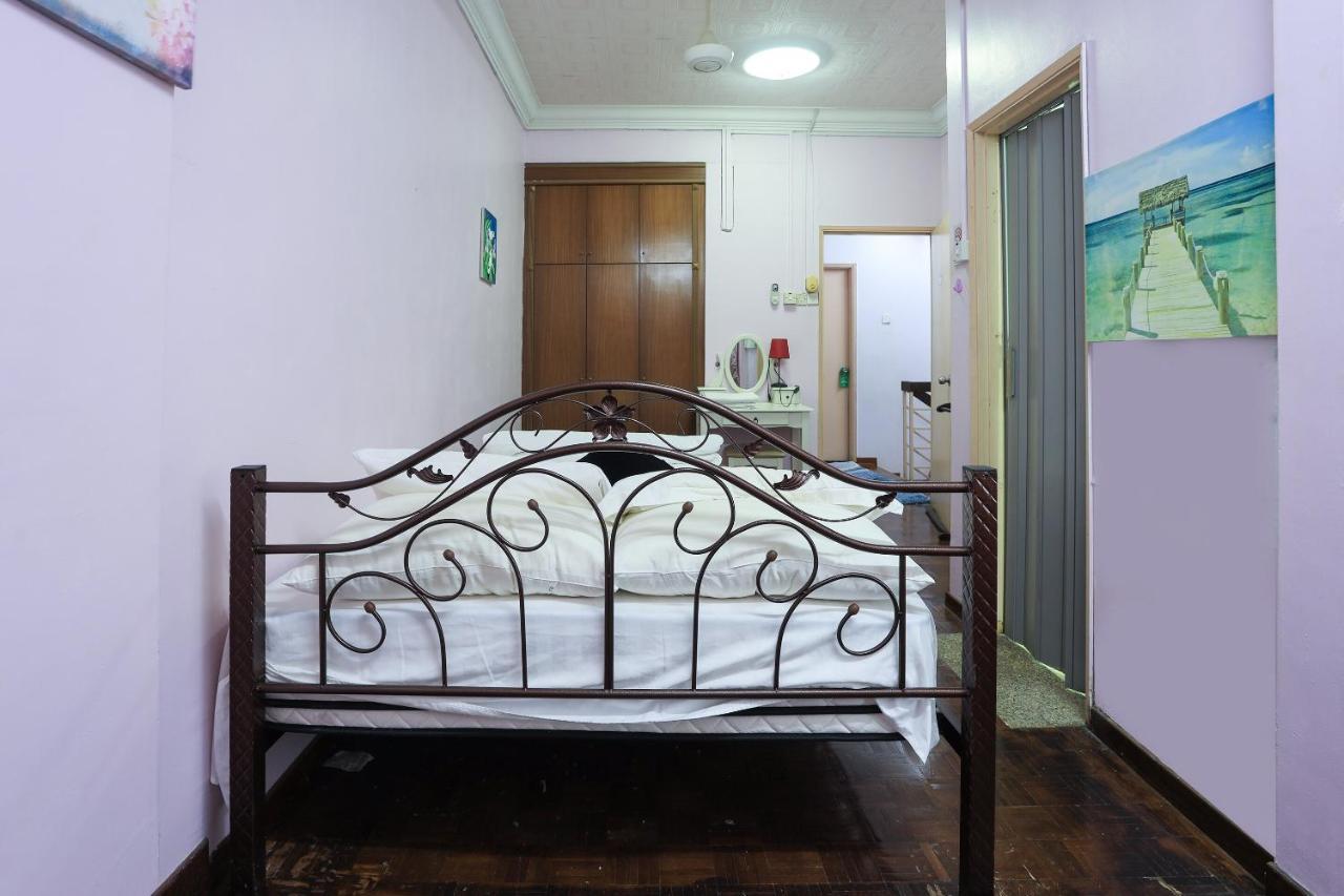 Malacca Oyo Home 90229, 3 Little Birds Homestay 4Bhk מראה חיצוני תמונה